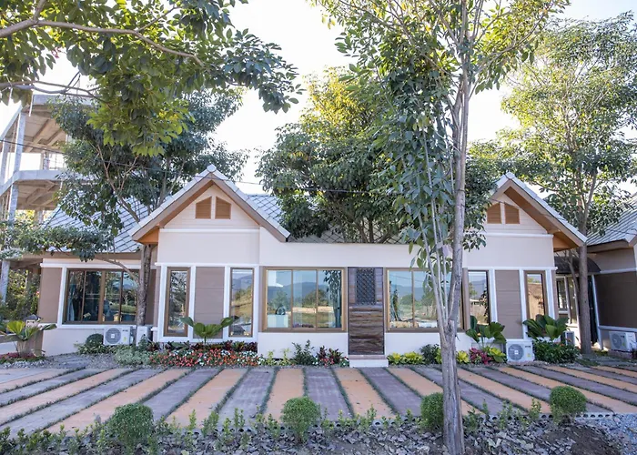 Mana-An Lake Hill Resort Villa